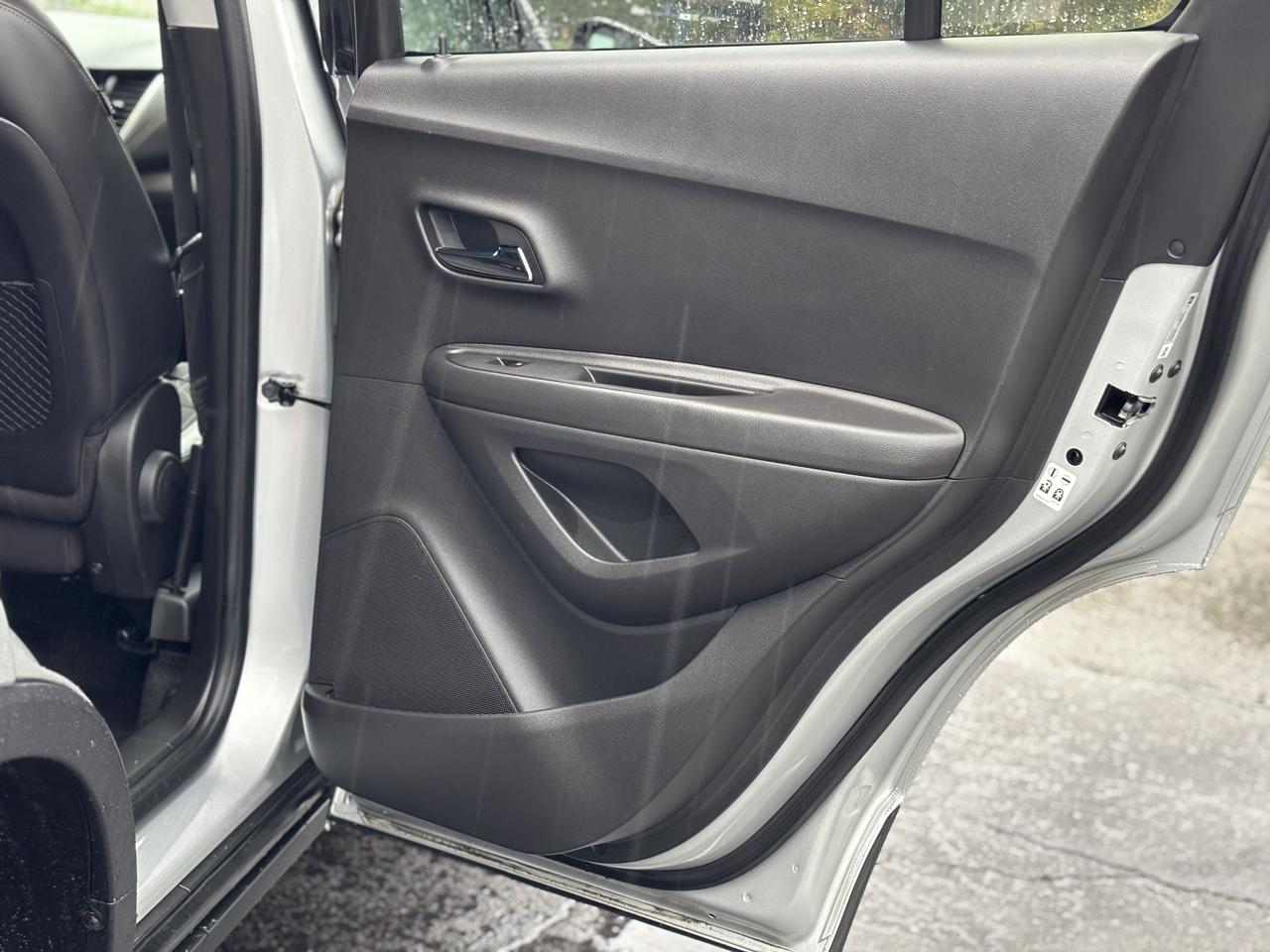 Chevrolet Trax FWD 4dr LT 2019