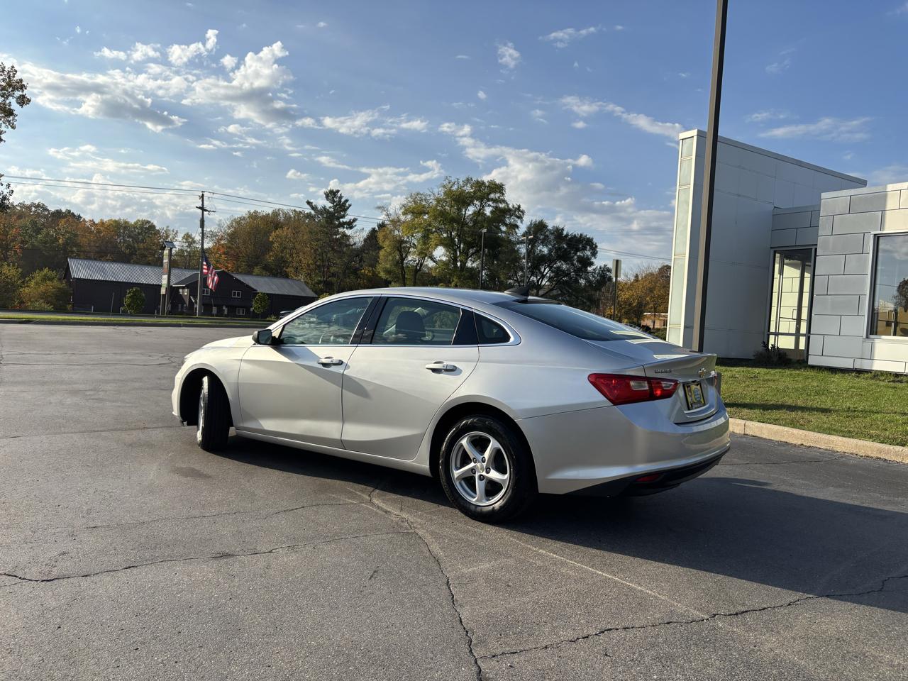Chevrolet Malibu 4dr Sdn LS w/1FL 2018
