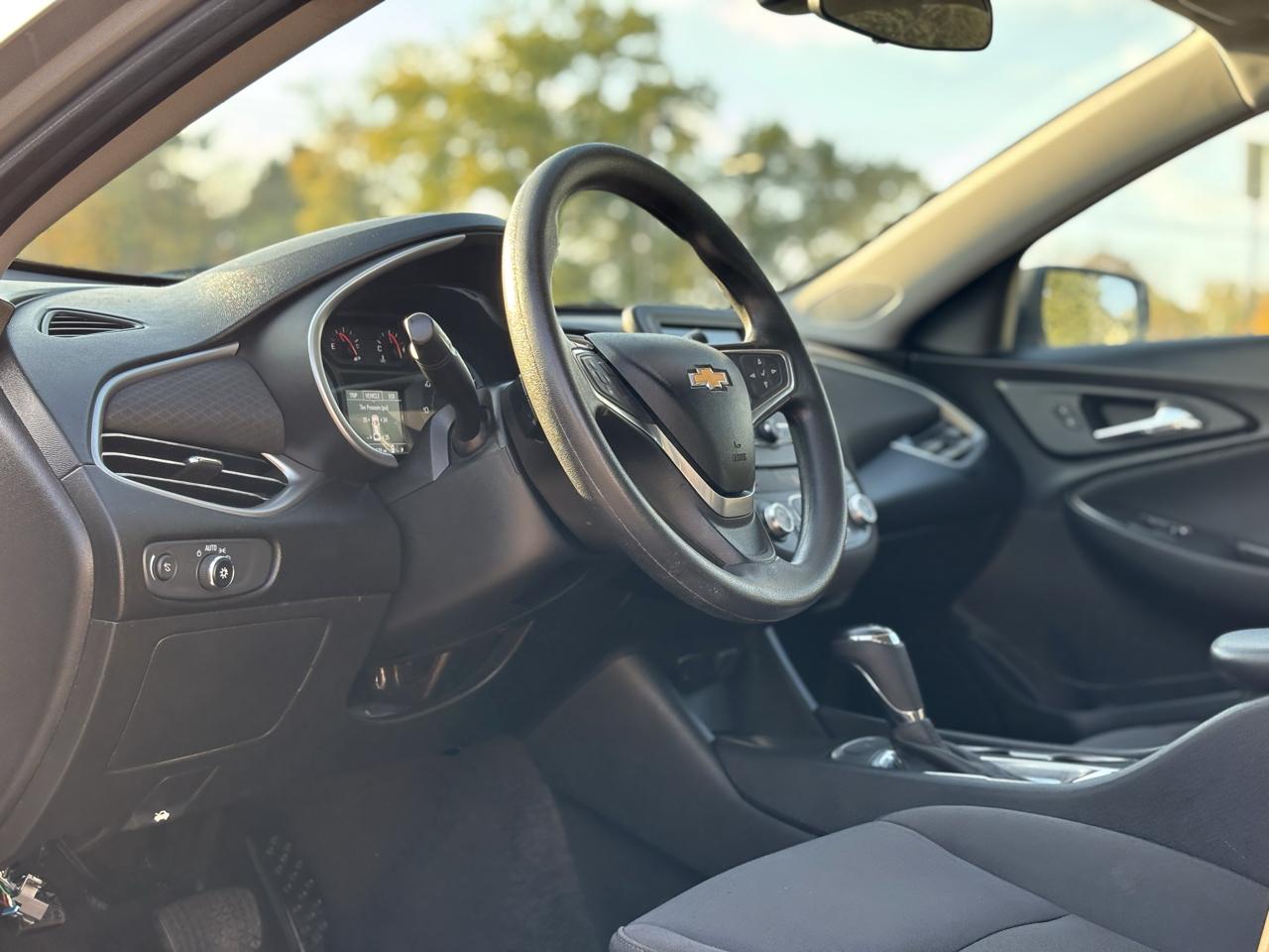 Chevrolet Malibu 4dr Sdn LS w/1FL 2018