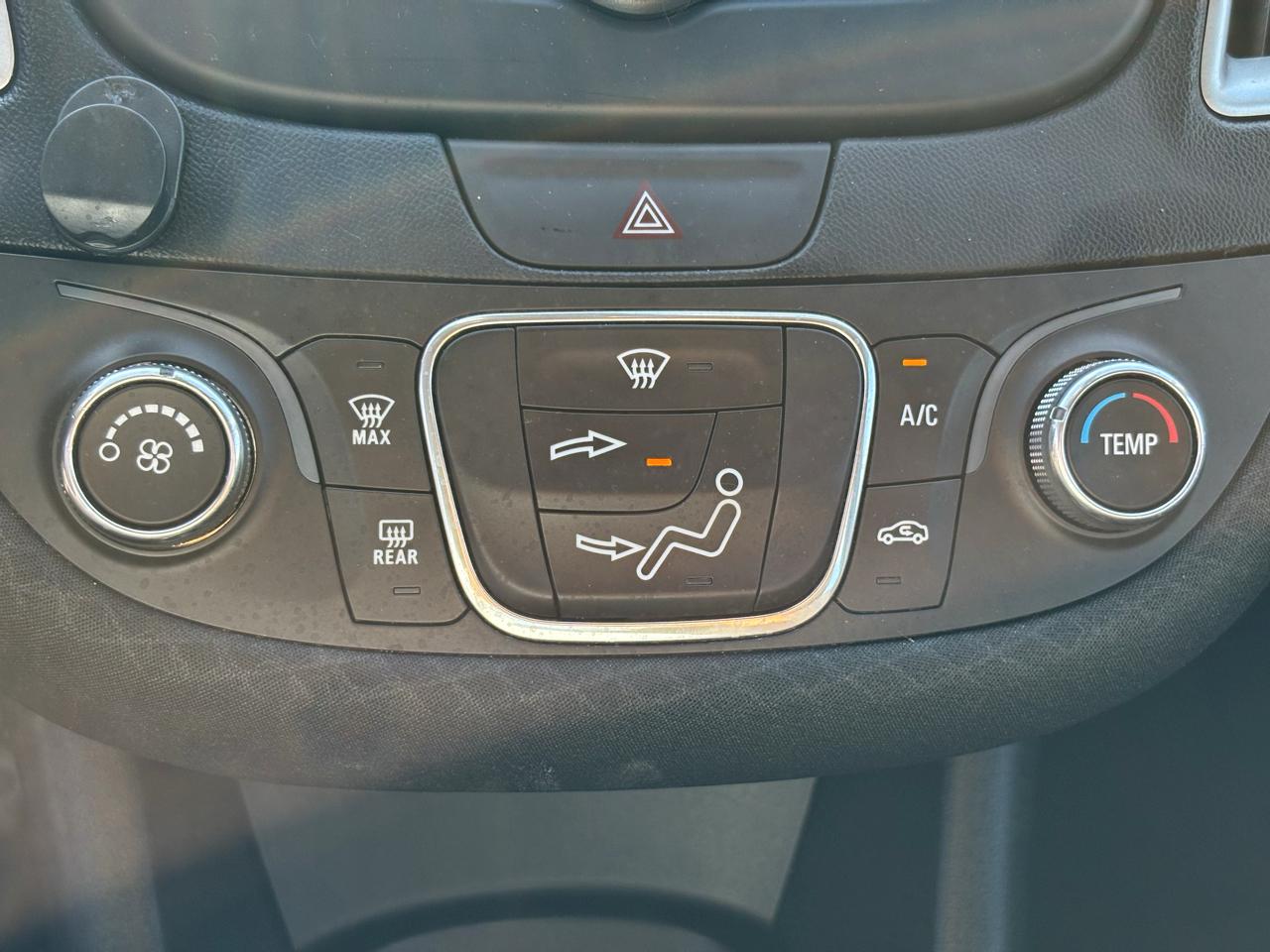 Chevrolet Malibu 4dr Sdn LS w/1FL 2018