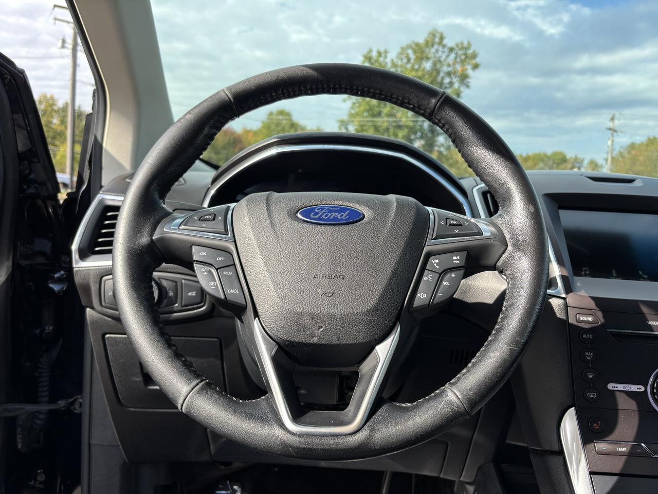 Ford Edge photo 19