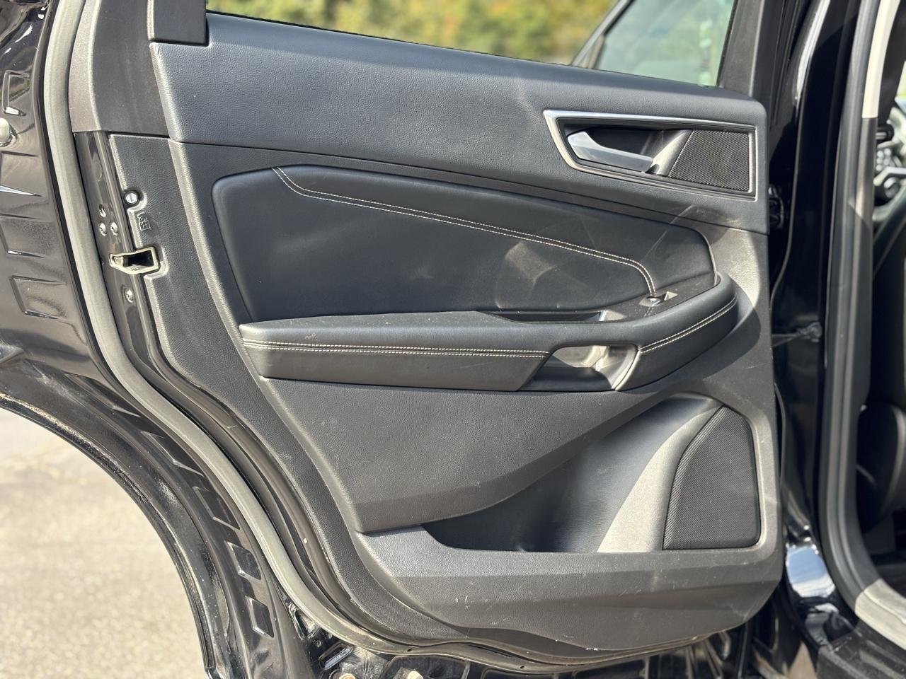 Ford Edge photo 34