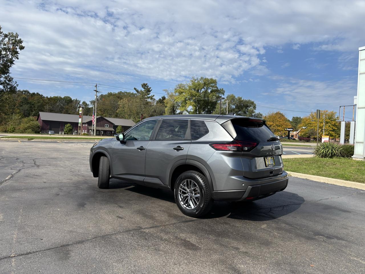Nissan Rogue photo 5