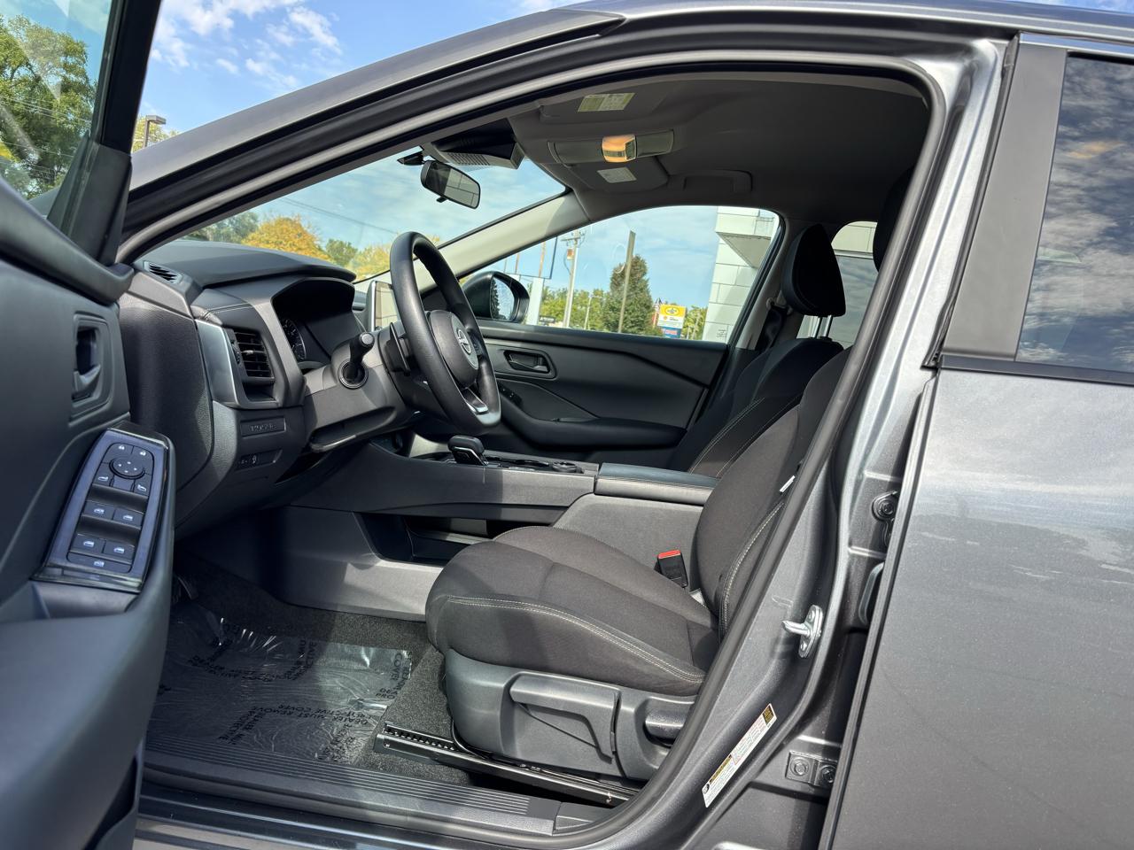 Nissan Rogue photo 15
