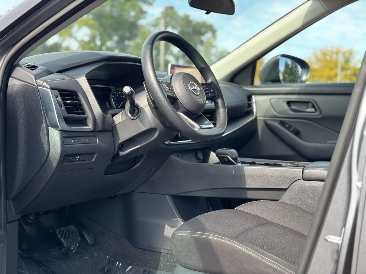 Nissan Rogue photo 17