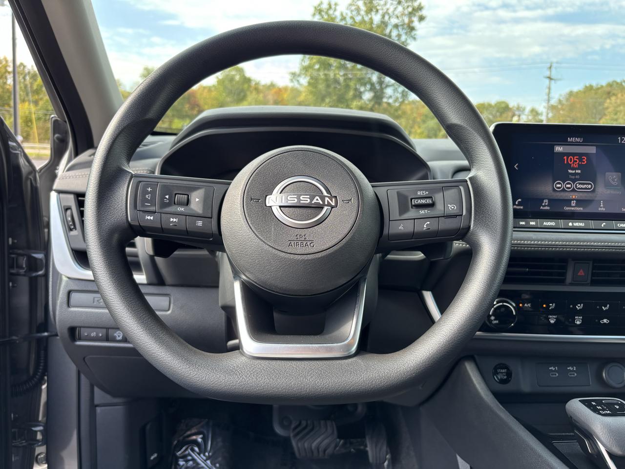Nissan Rogue photo 19