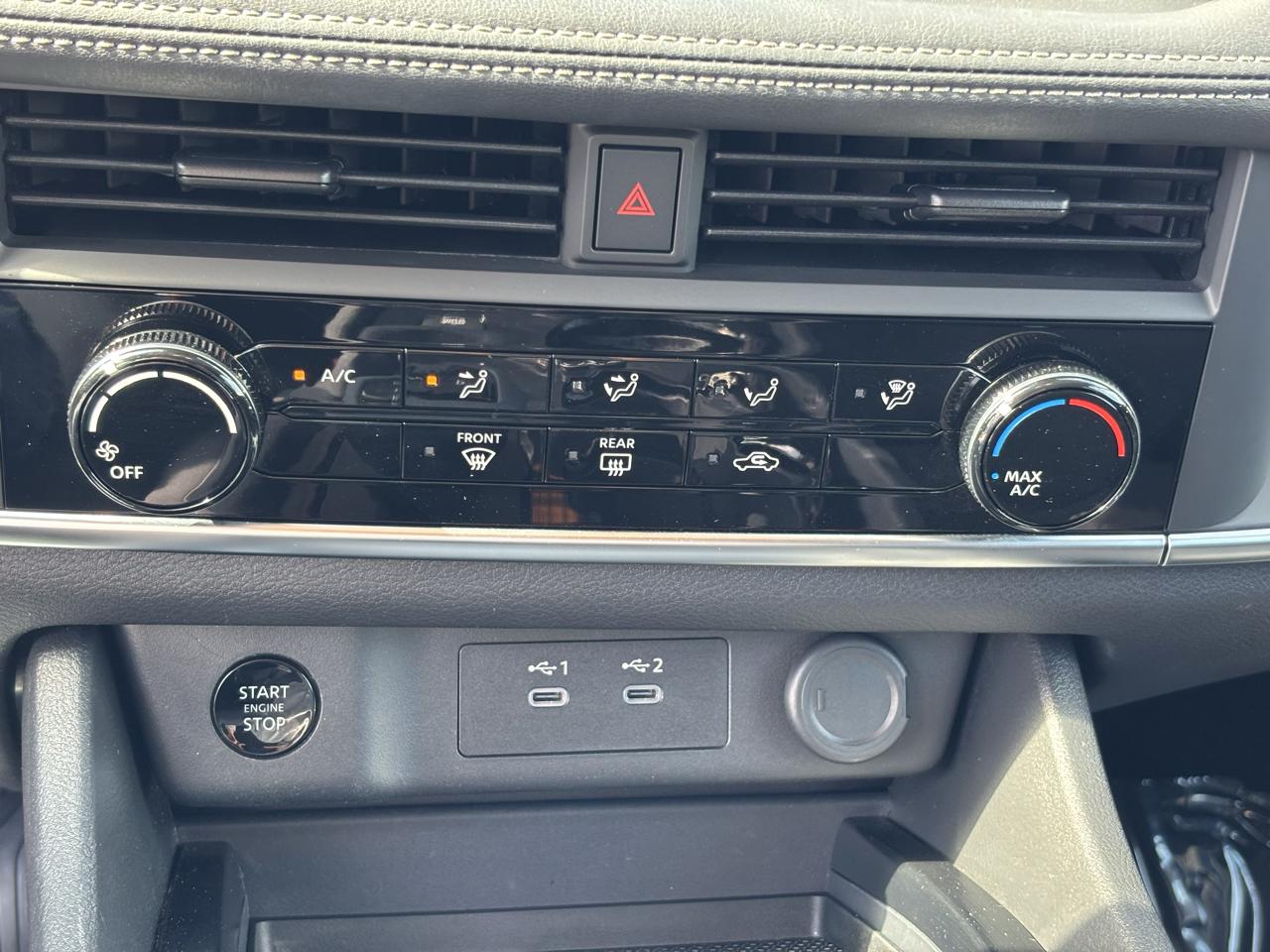Nissan Rogue photo 28