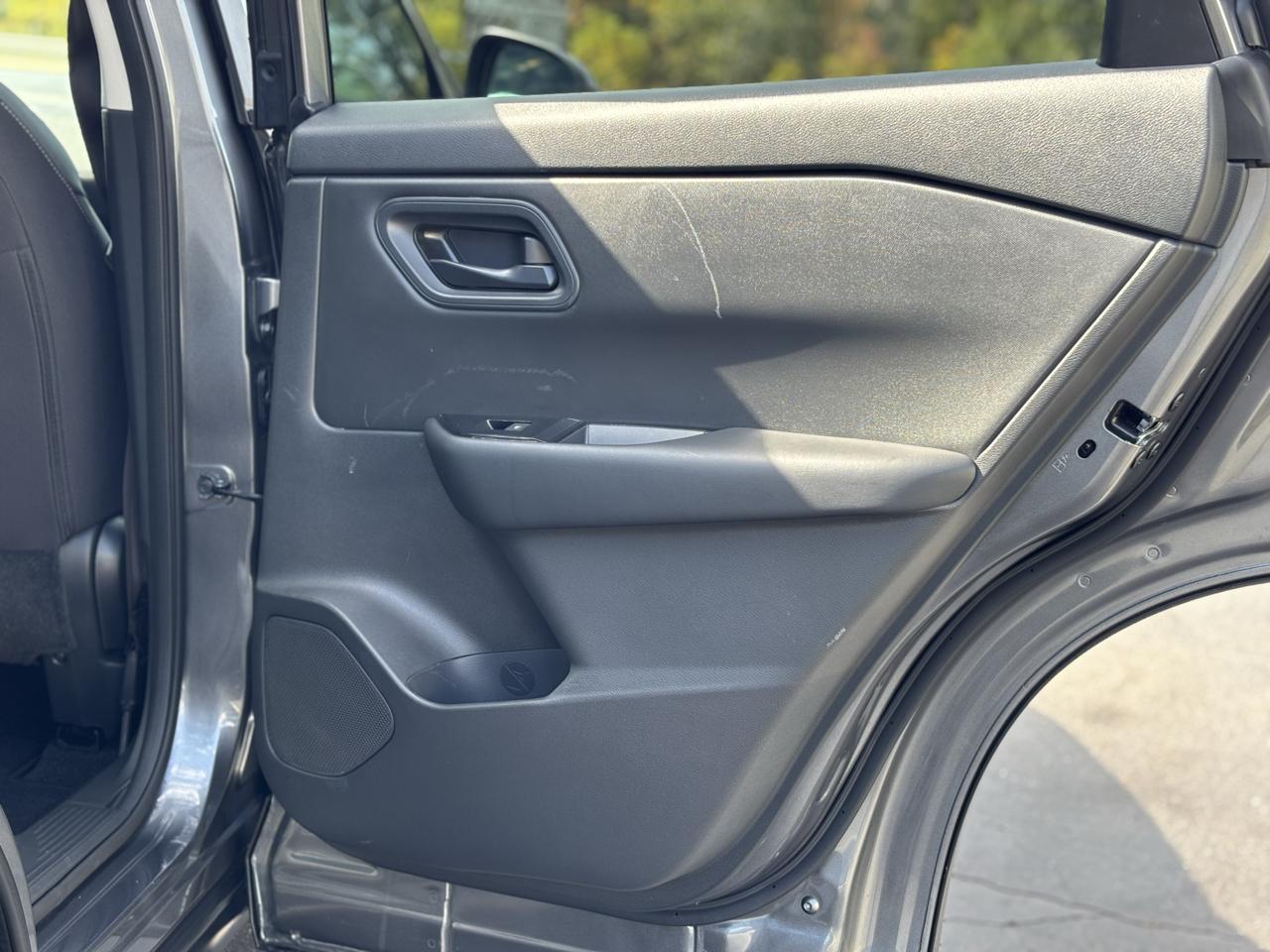 Nissan Rogue photo 38
