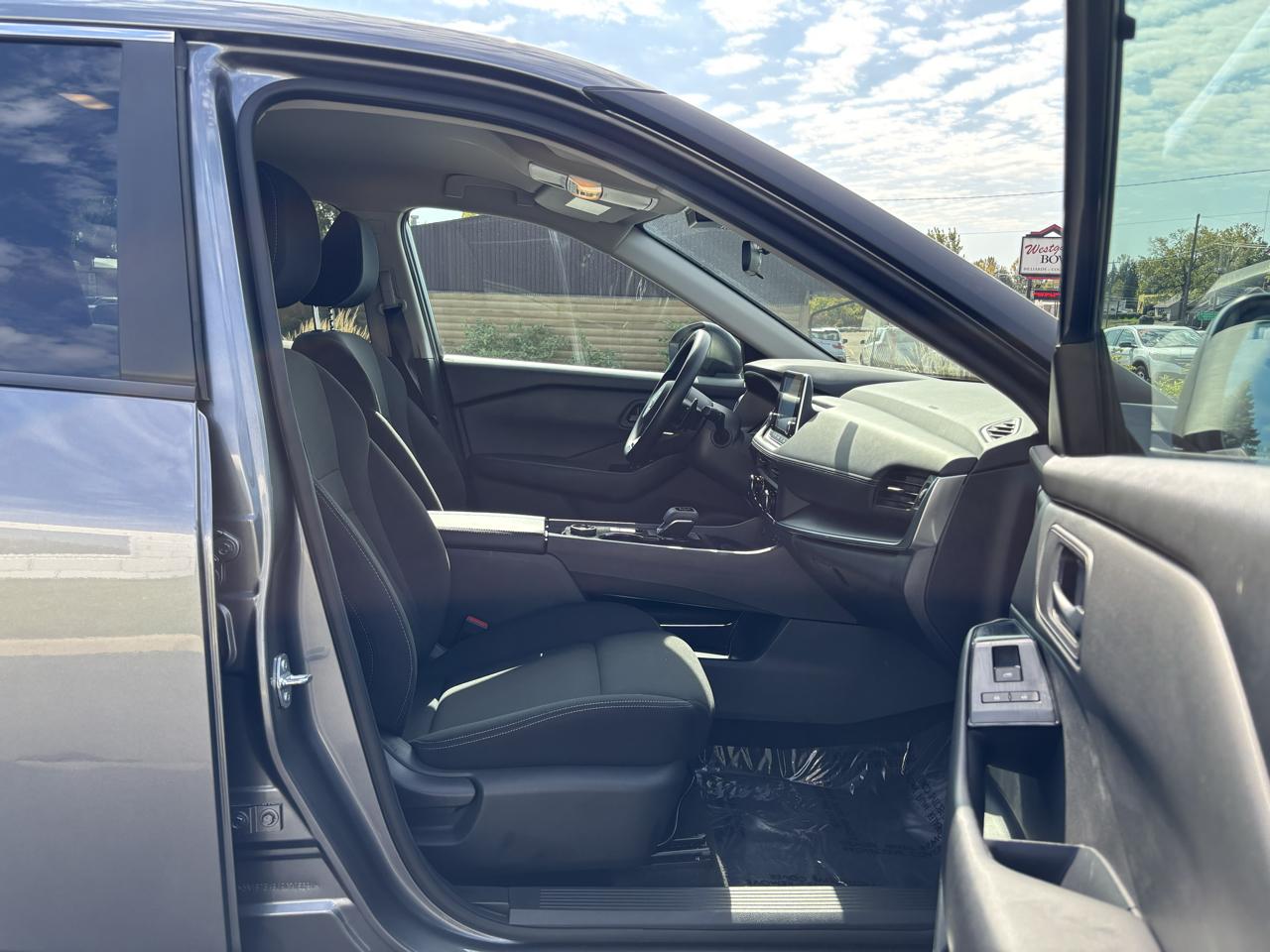 Nissan Rogue photo 42