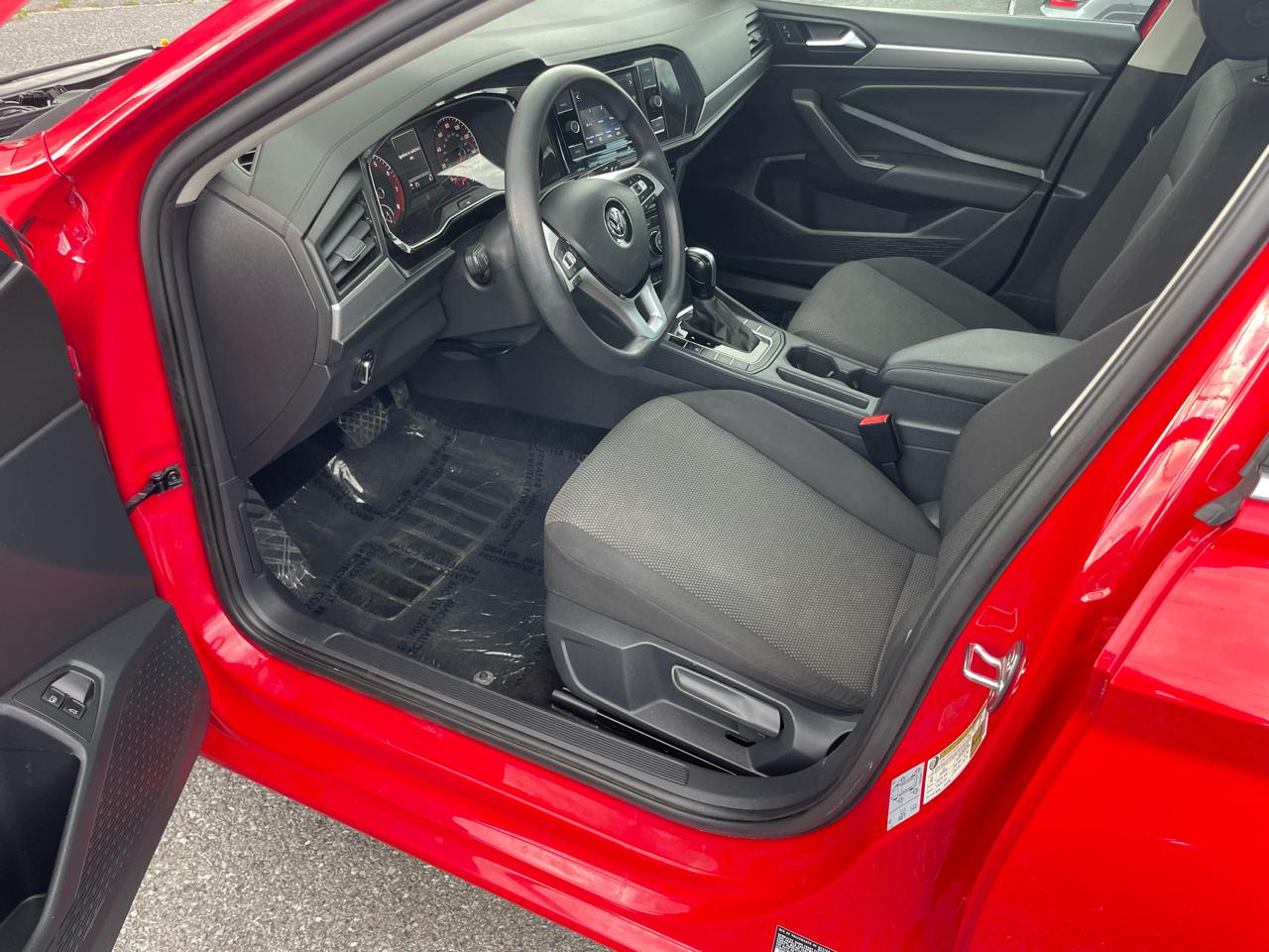 Volkswagen Jetta 1.4T S 8A 2021