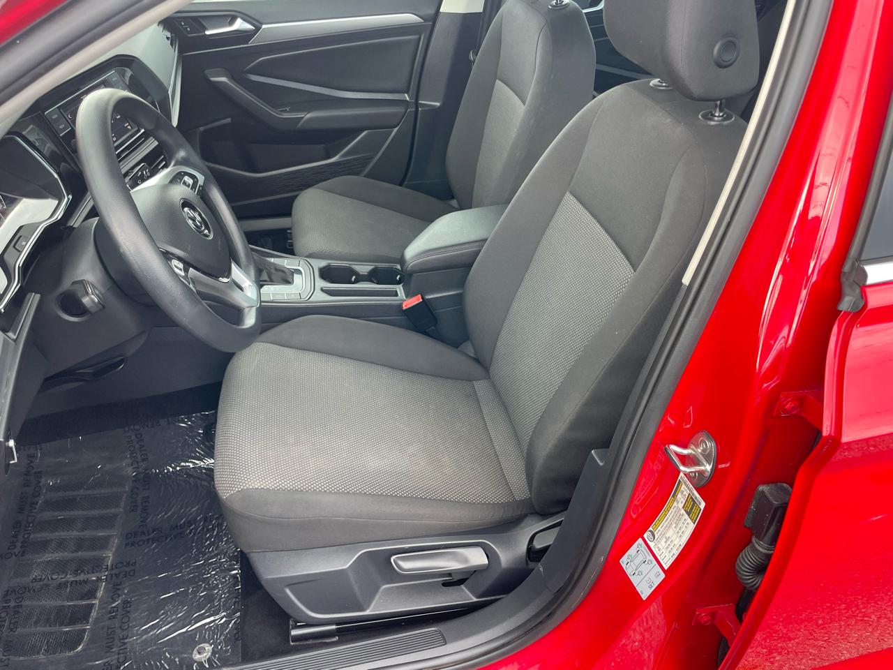 Volkswagen Jetta 1.4T S 8A 2021