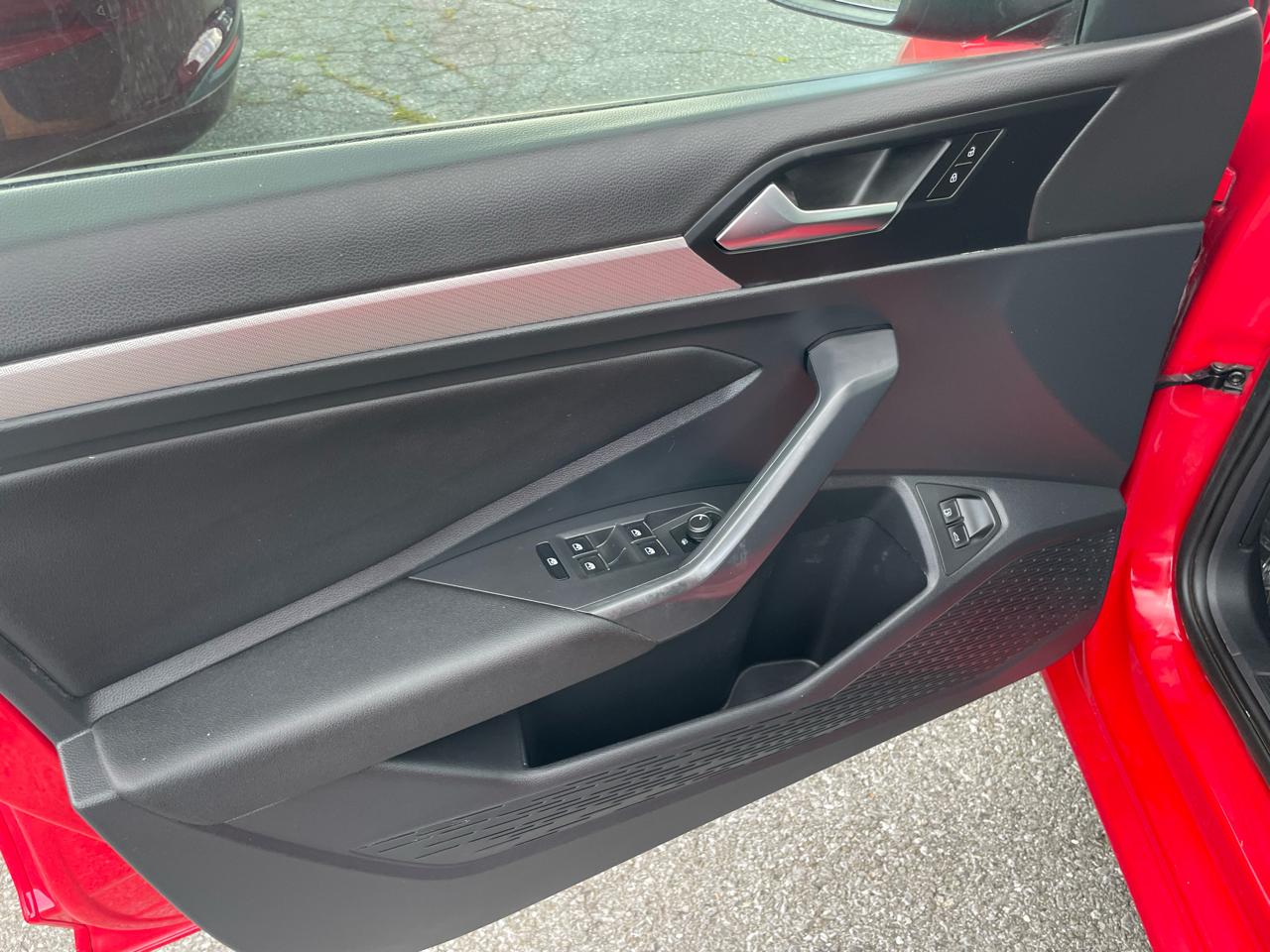 Volkswagen Jetta 1.4T S 8A 2021