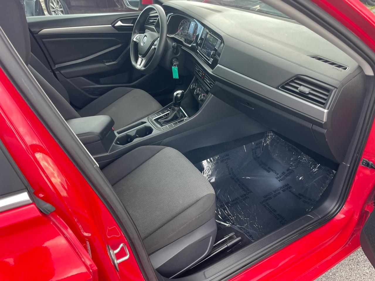 Volkswagen Jetta 1.4T S 8A 2021