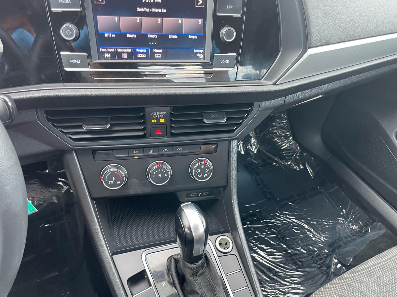 Volkswagen Jetta 1.4T S 8A 2021