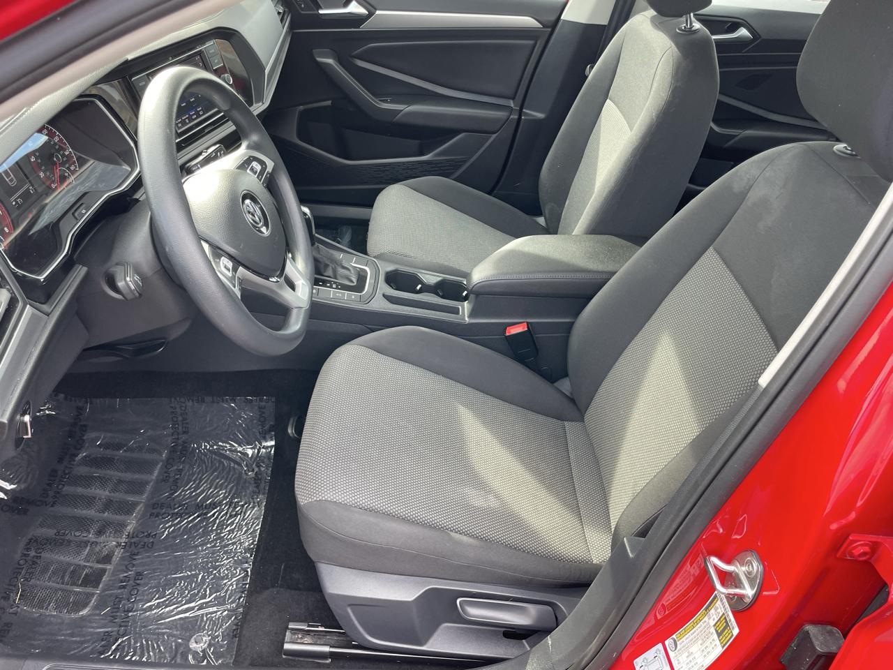 Volkswagen Jetta 1.4T S 8A 2021