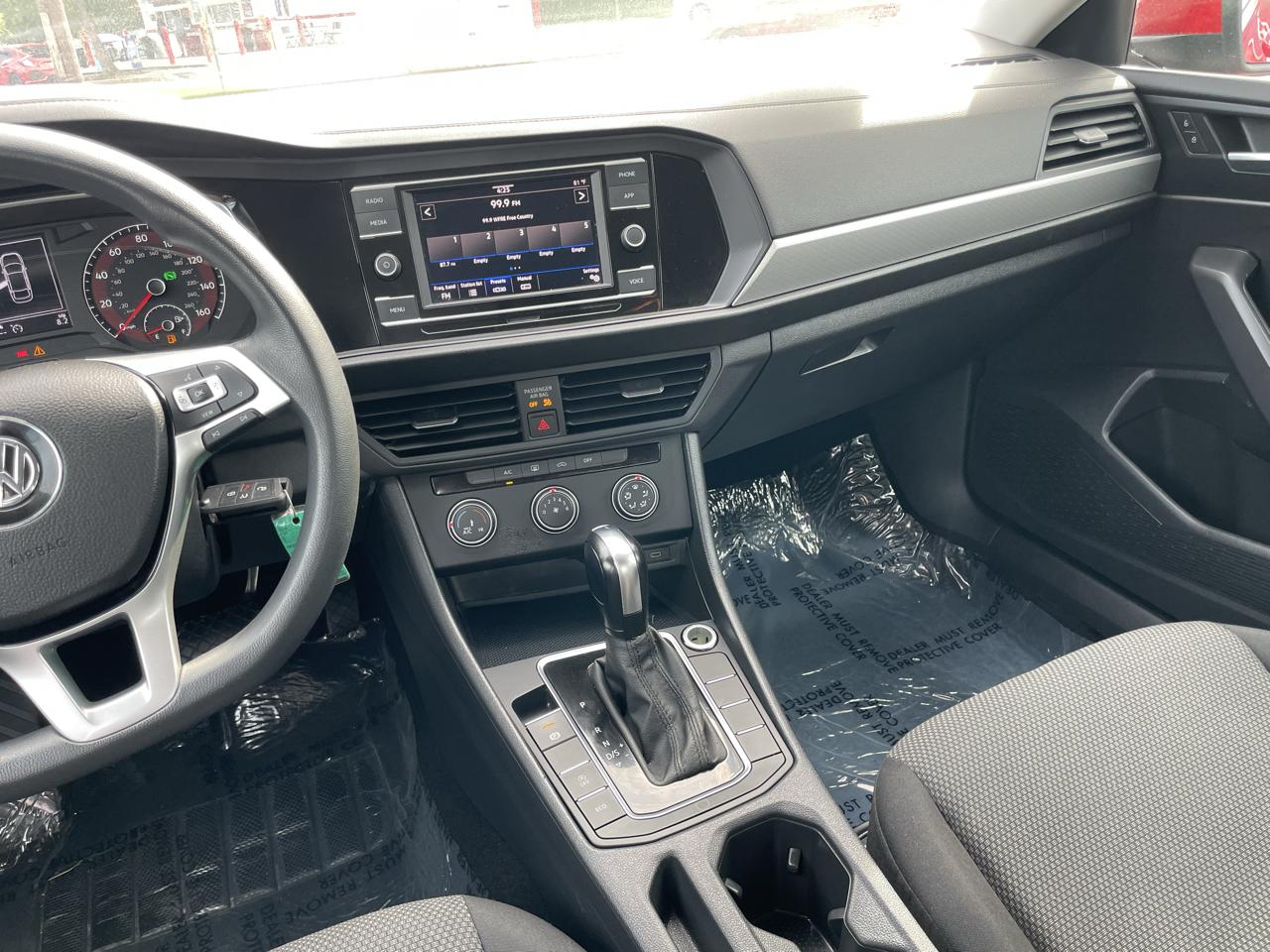 Volkswagen Jetta 1.4T S 8A 2021