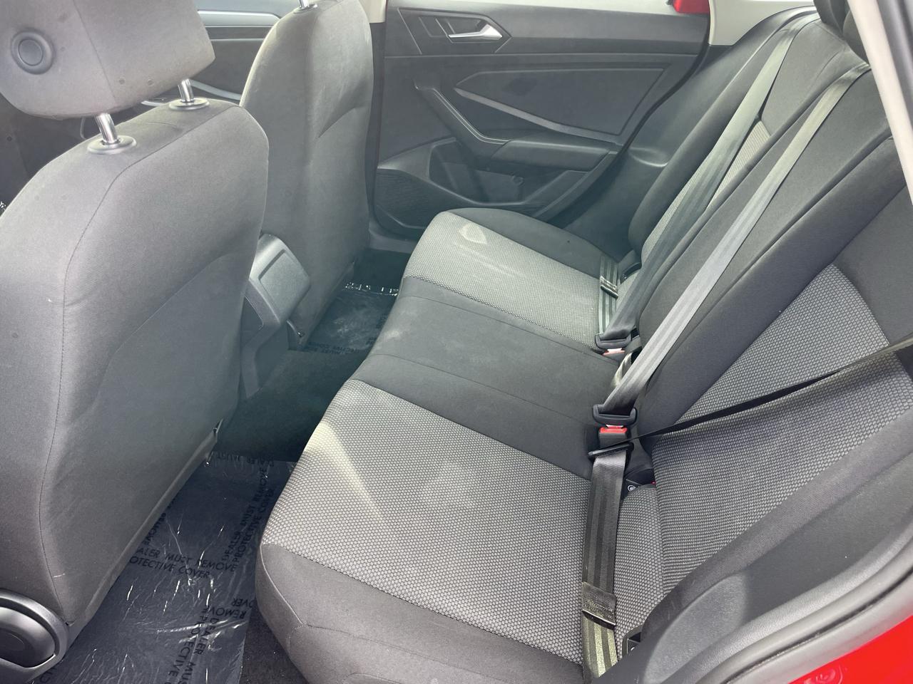 Volkswagen Jetta 1.4T S 8A 2021