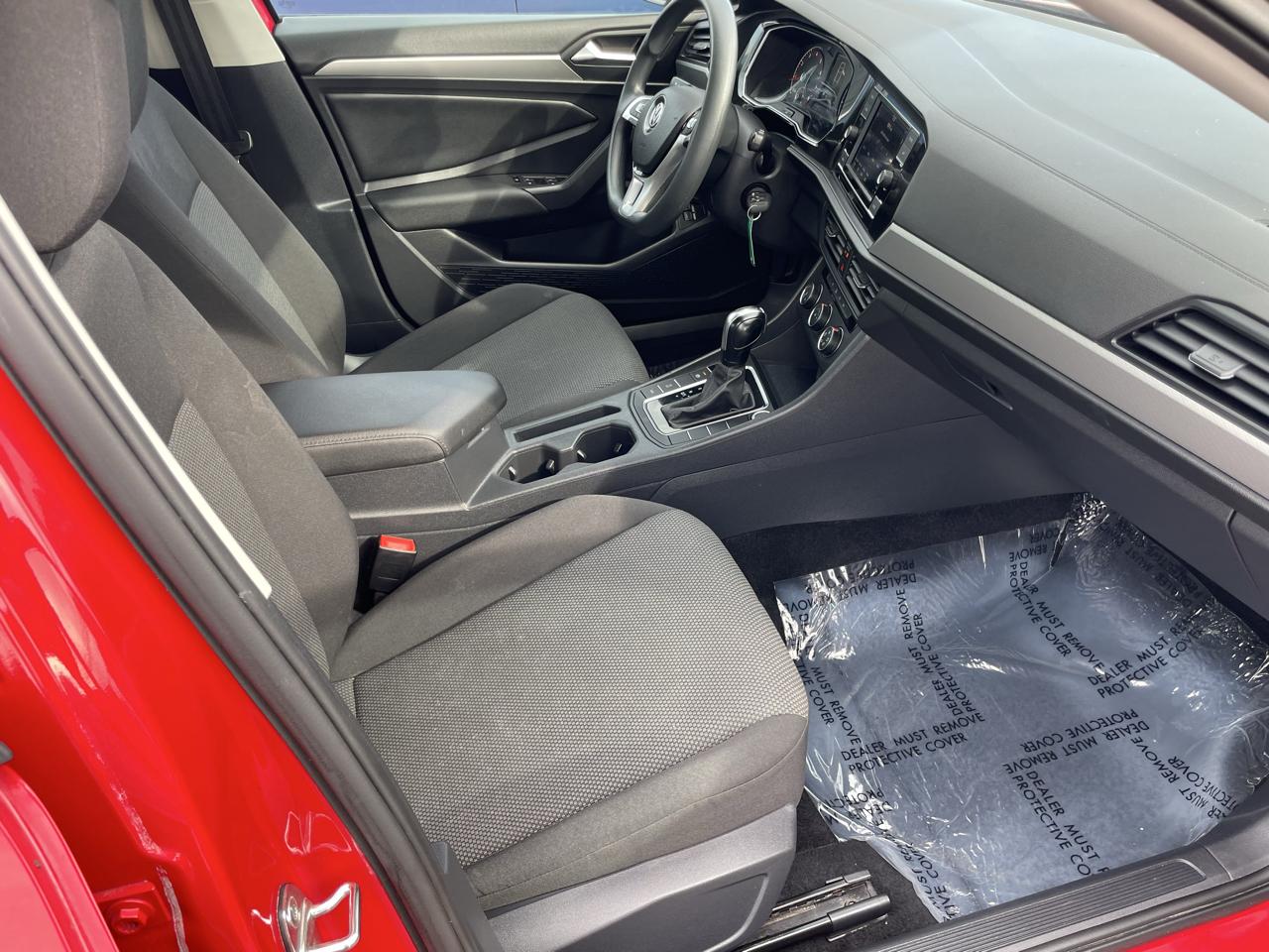Volkswagen Jetta 1.4T S 8A 2021