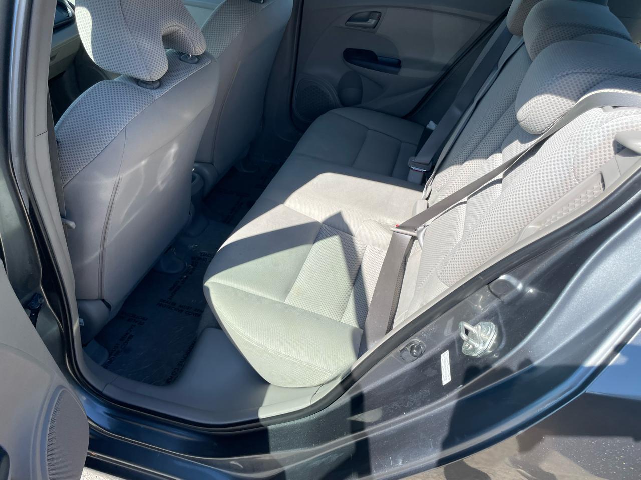 Honda Insight LX 2010