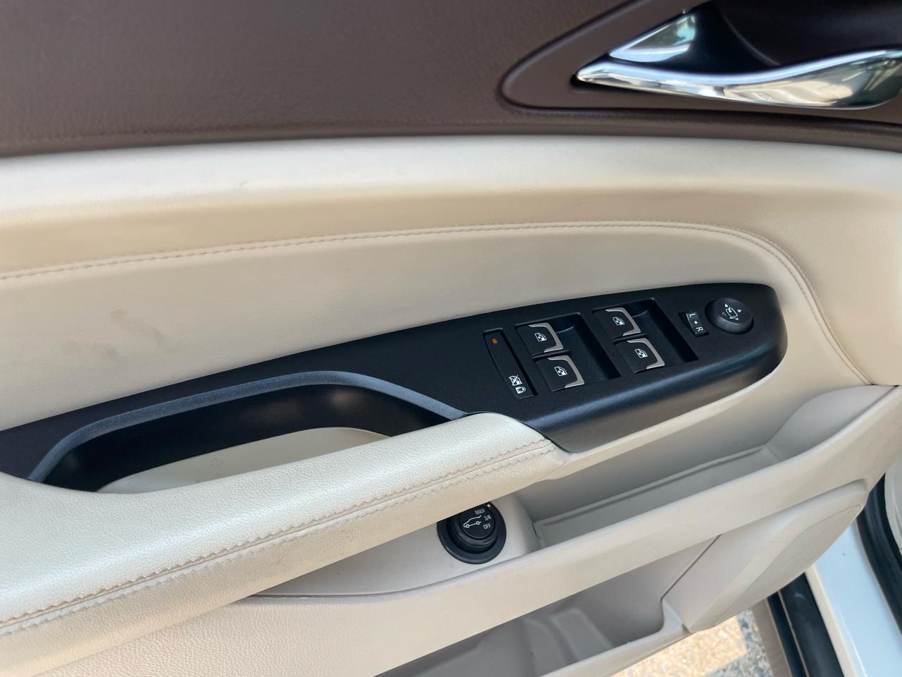 Cadillac SRX Performance Collection FWD 2016