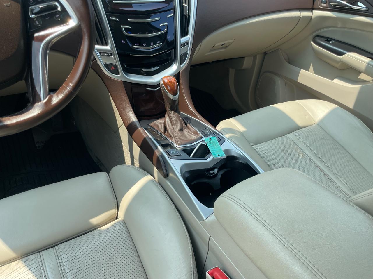 Cadillac SRX Performance Collection FWD 2016
