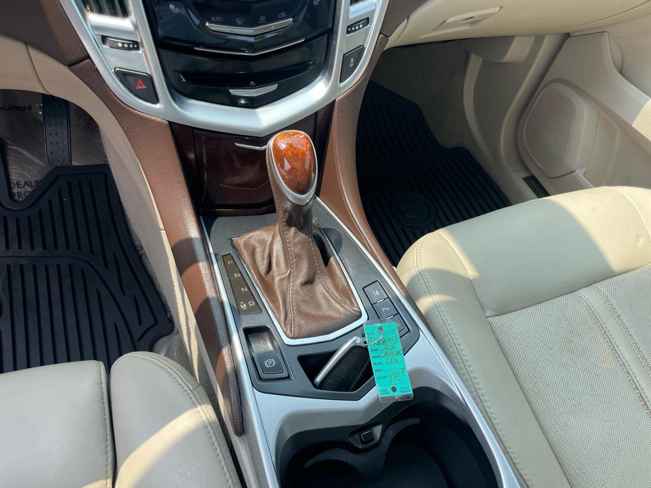 Cadillac SRX Performance Collection FWD 2016