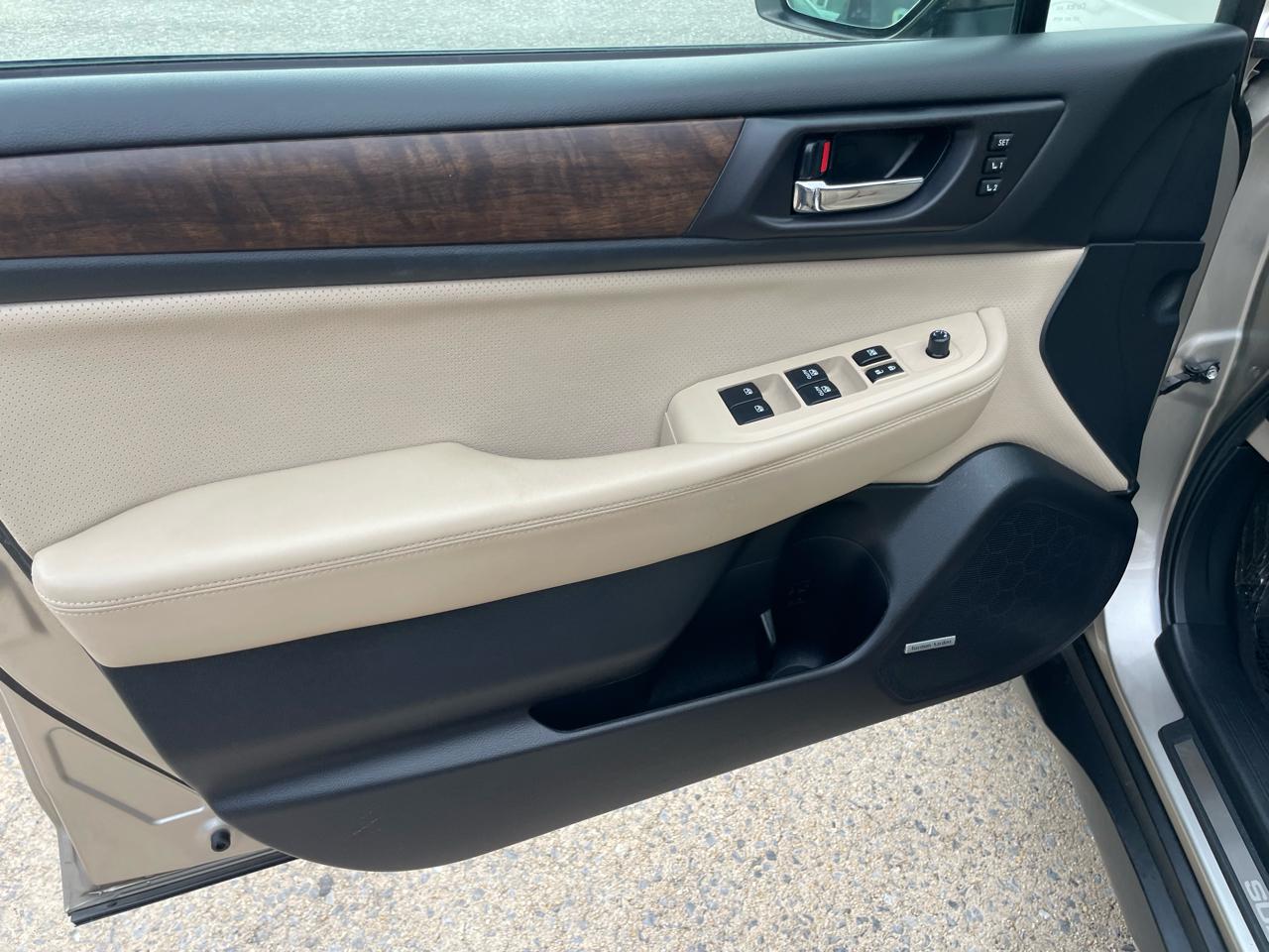 Subaru Outback 2.5i Limited 2015