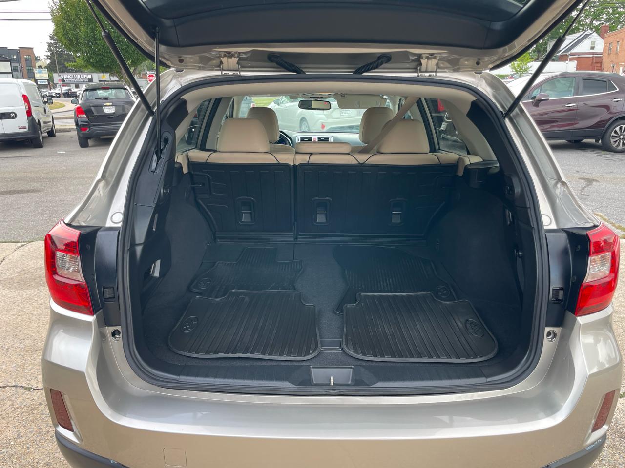 Subaru Outback 2.5i Limited 2015