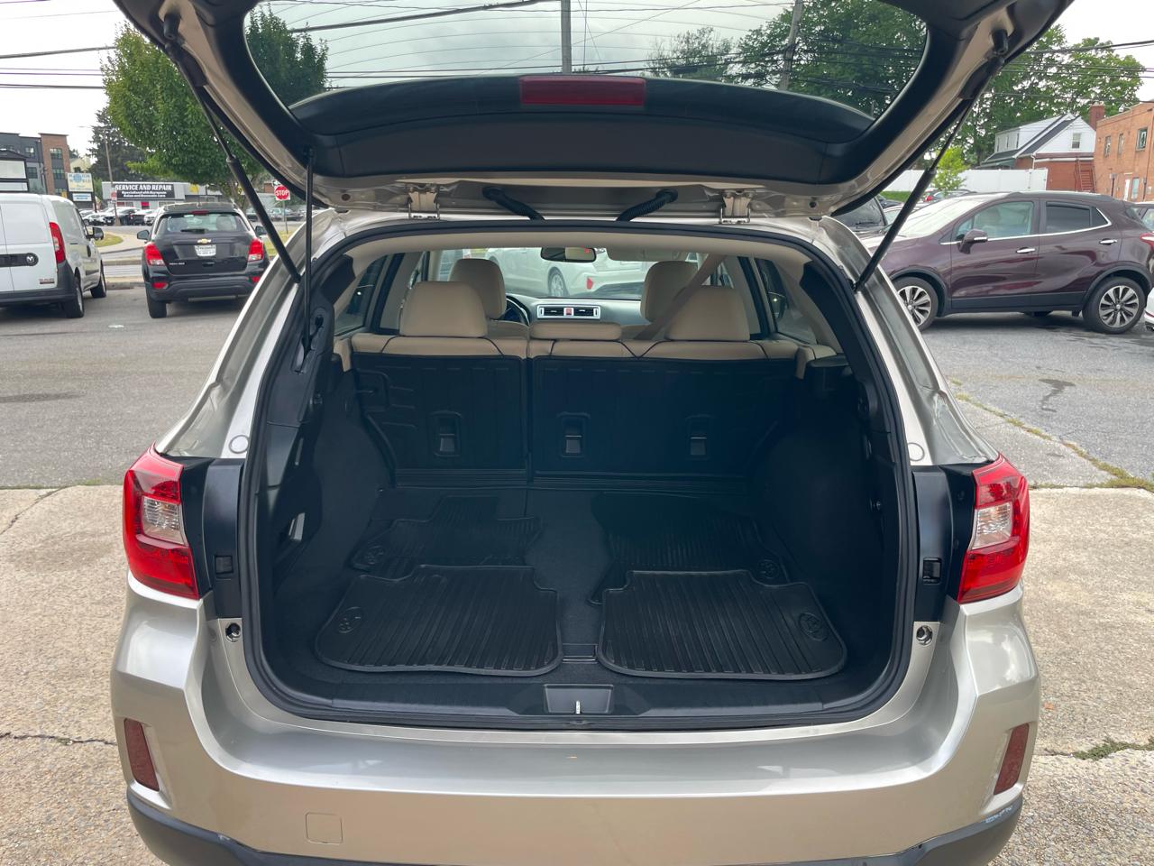 Subaru Outback 2.5i Limited 2015