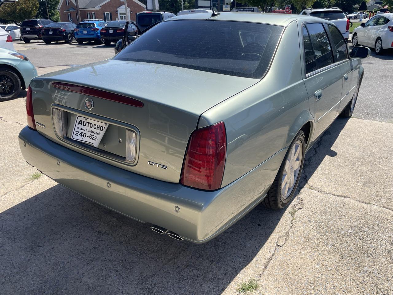 Cadillac DeVille DTS 2005