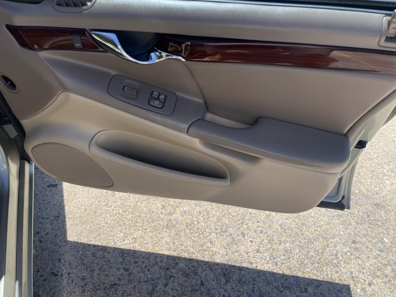 Cadillac DeVille DTS 2005