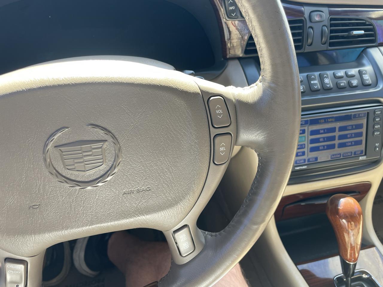 Cadillac DeVille DTS 2005