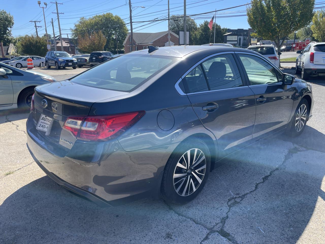 Subaru Legacy 2.5i Premium 2019