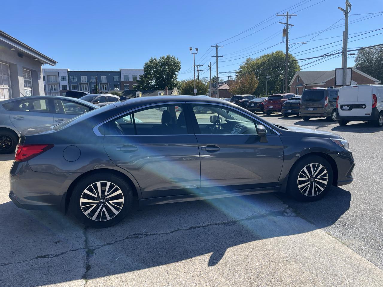 Subaru Legacy 2.5i Premium 2019