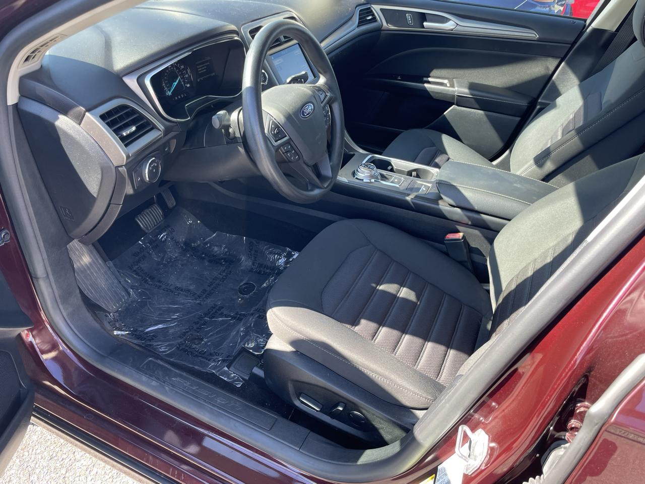 2017 Ford Fusion SE - Photo 35