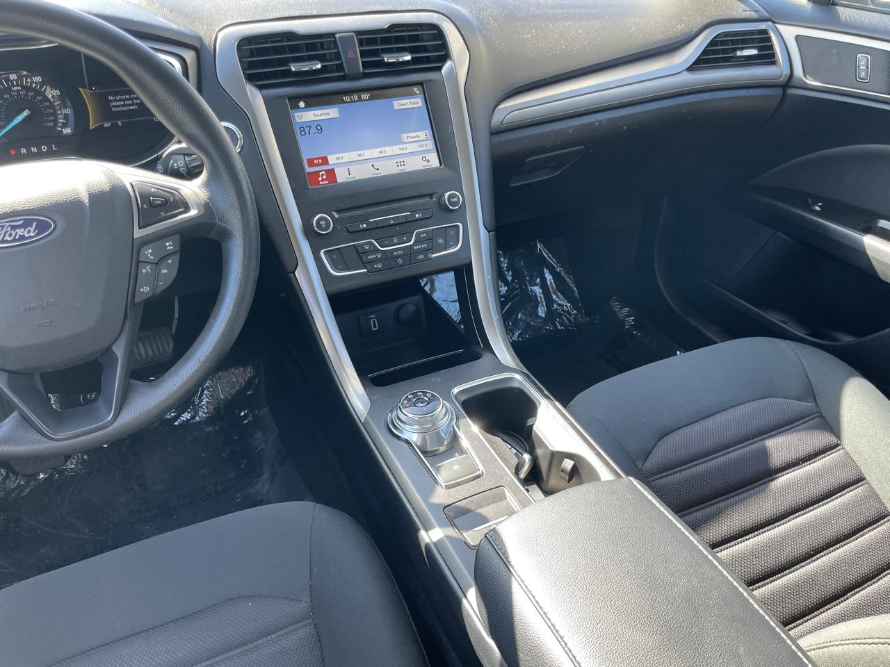 2017 Ford Fusion SE - Photo 46