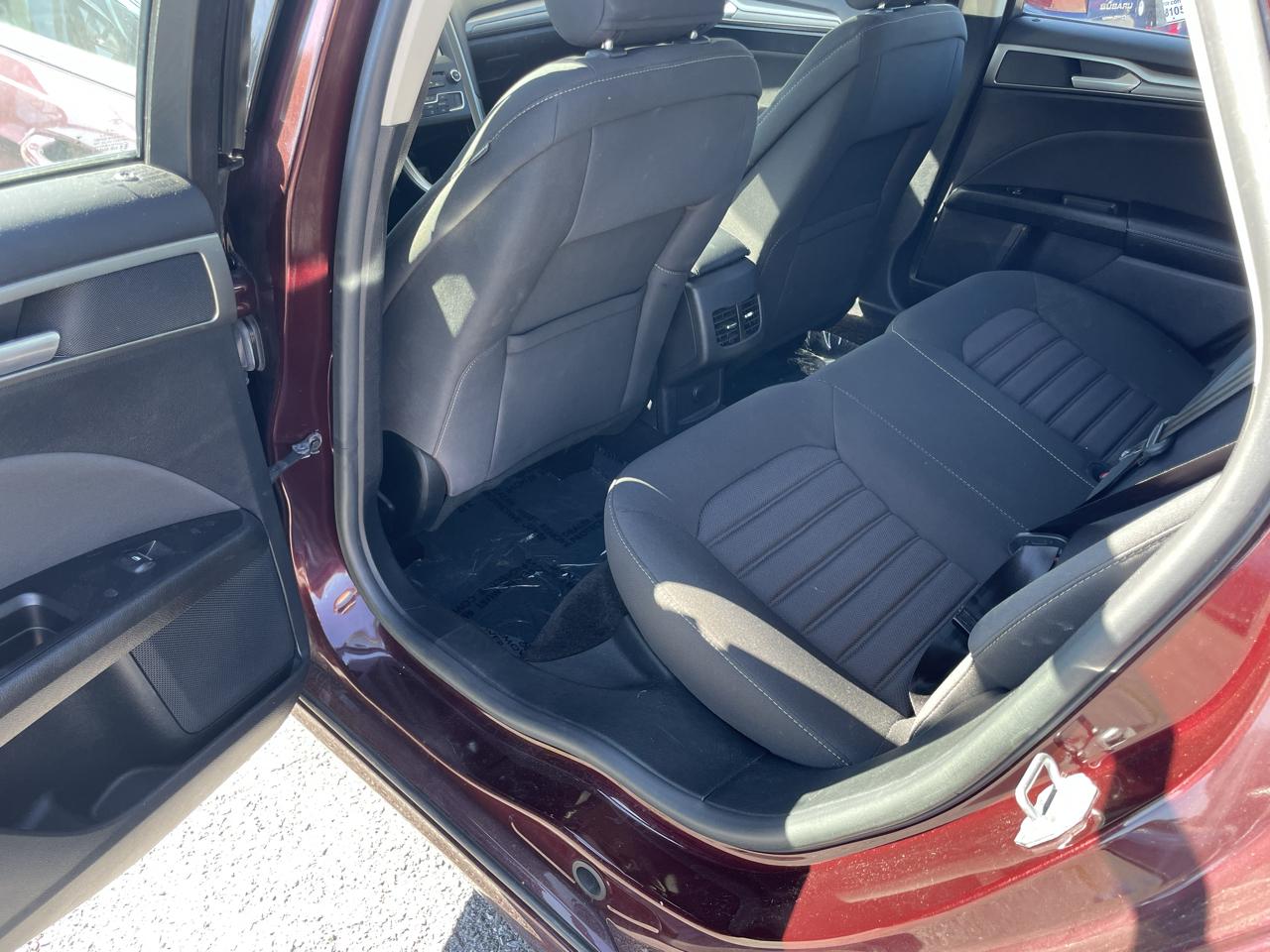 2017 Ford Fusion SE - Photo 49