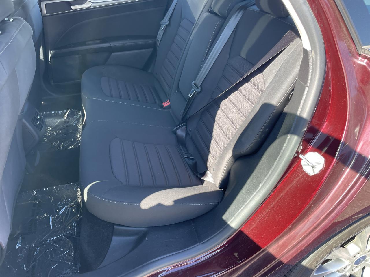 2017 Ford Fusion SE - Photo 50