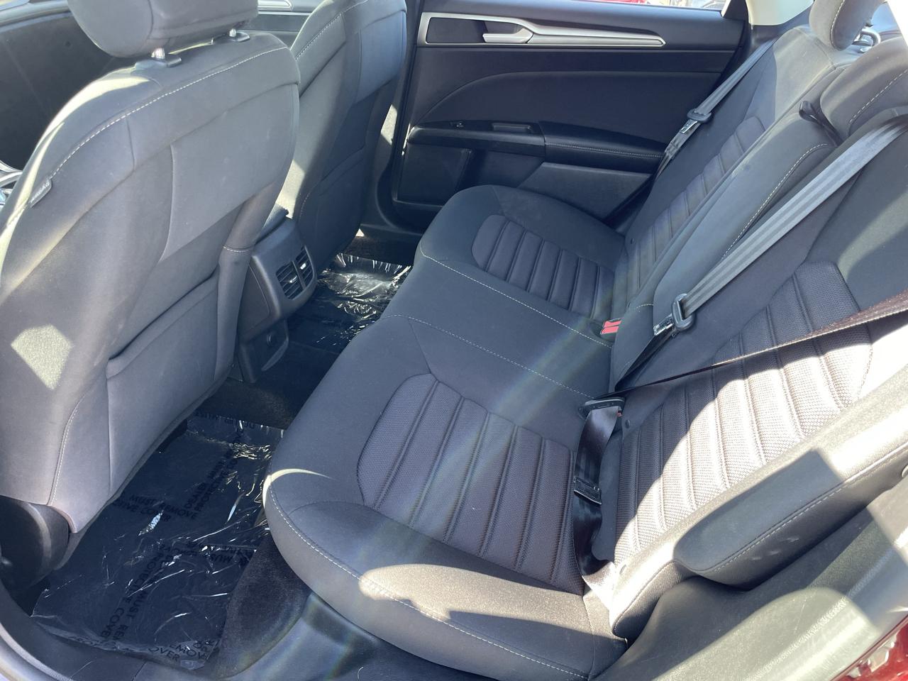 2017 Ford Fusion SE - Photo 51