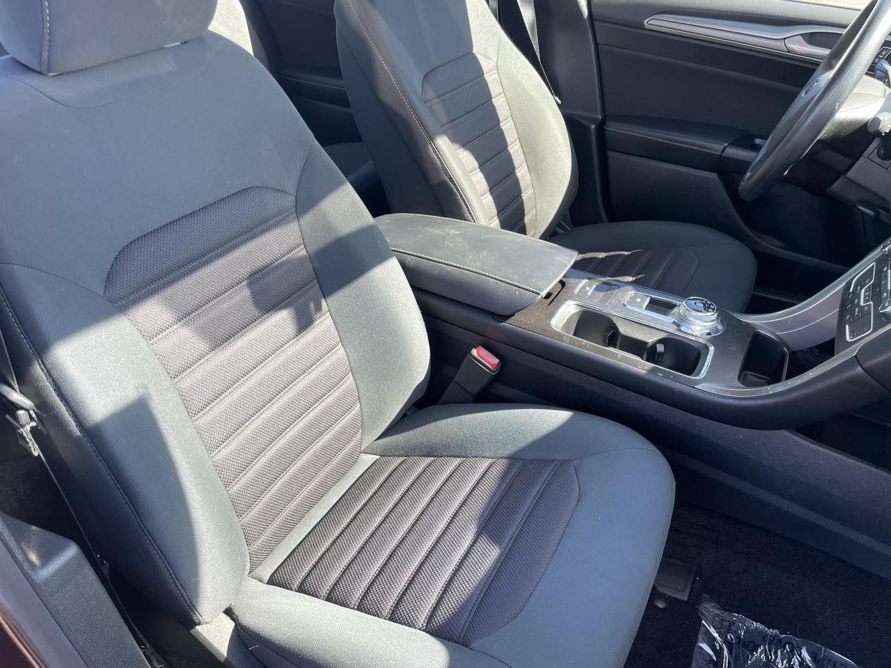 2017 Ford Fusion SE - Photo 60
