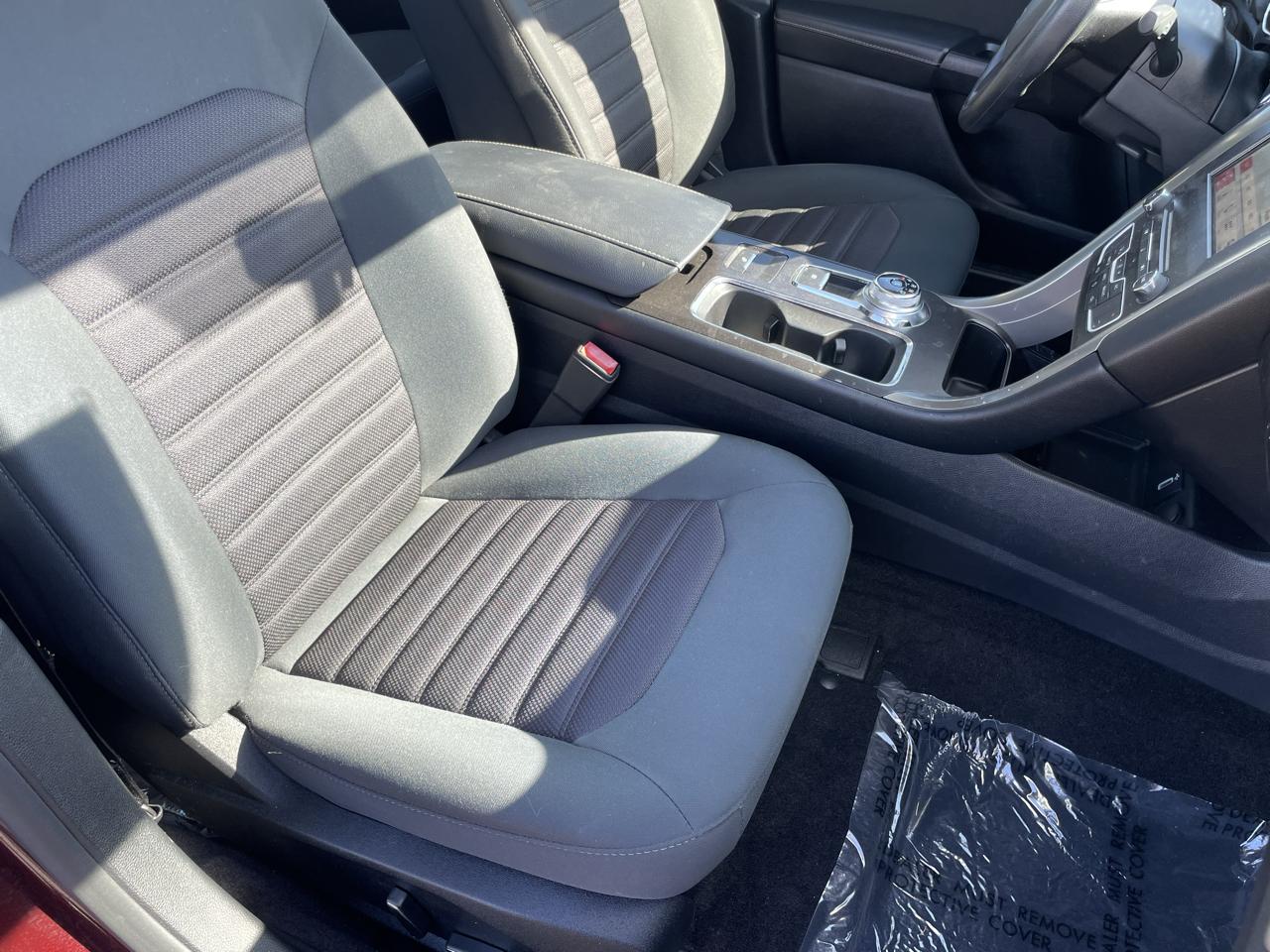 2017 Ford Fusion SE - Photo 61