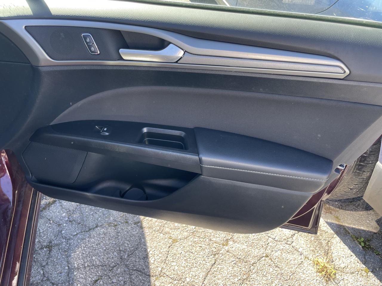 2017 Ford Fusion SE - Photo 64