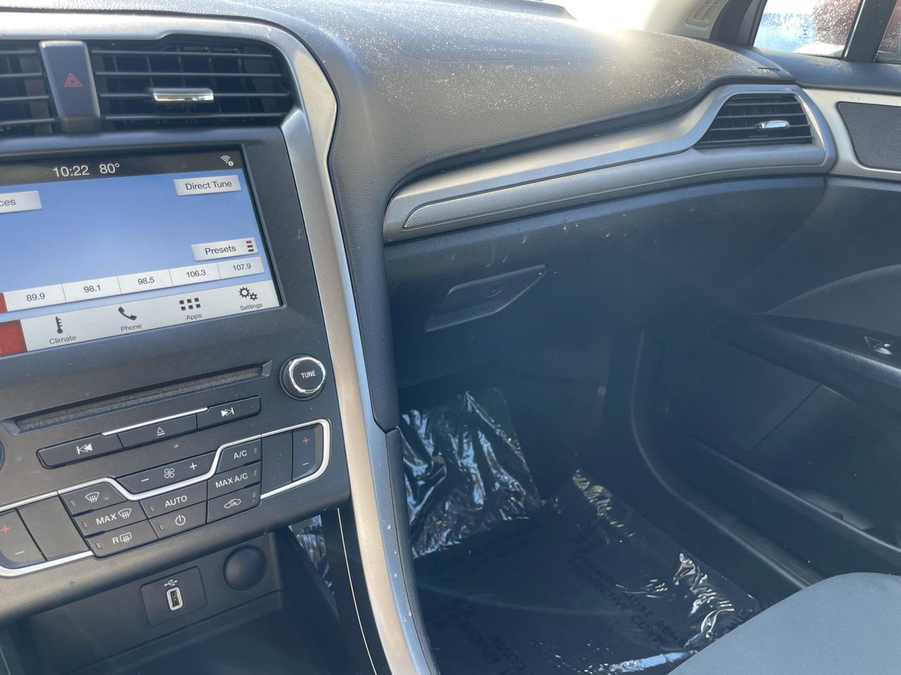 2017 Ford Fusion SE - Photo 70