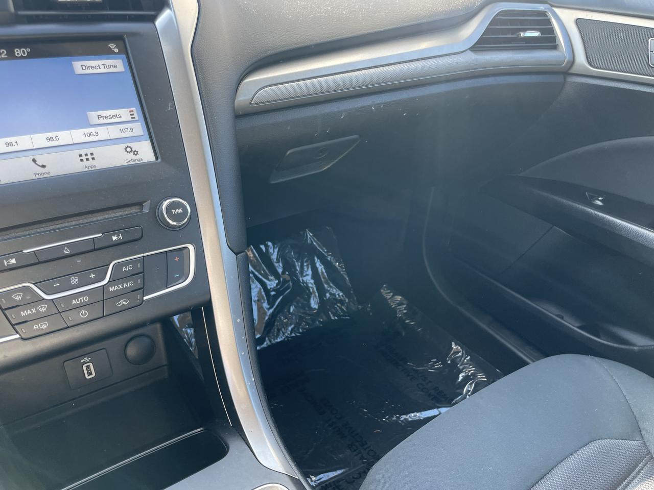 2017 Ford Fusion SE - Photo 71