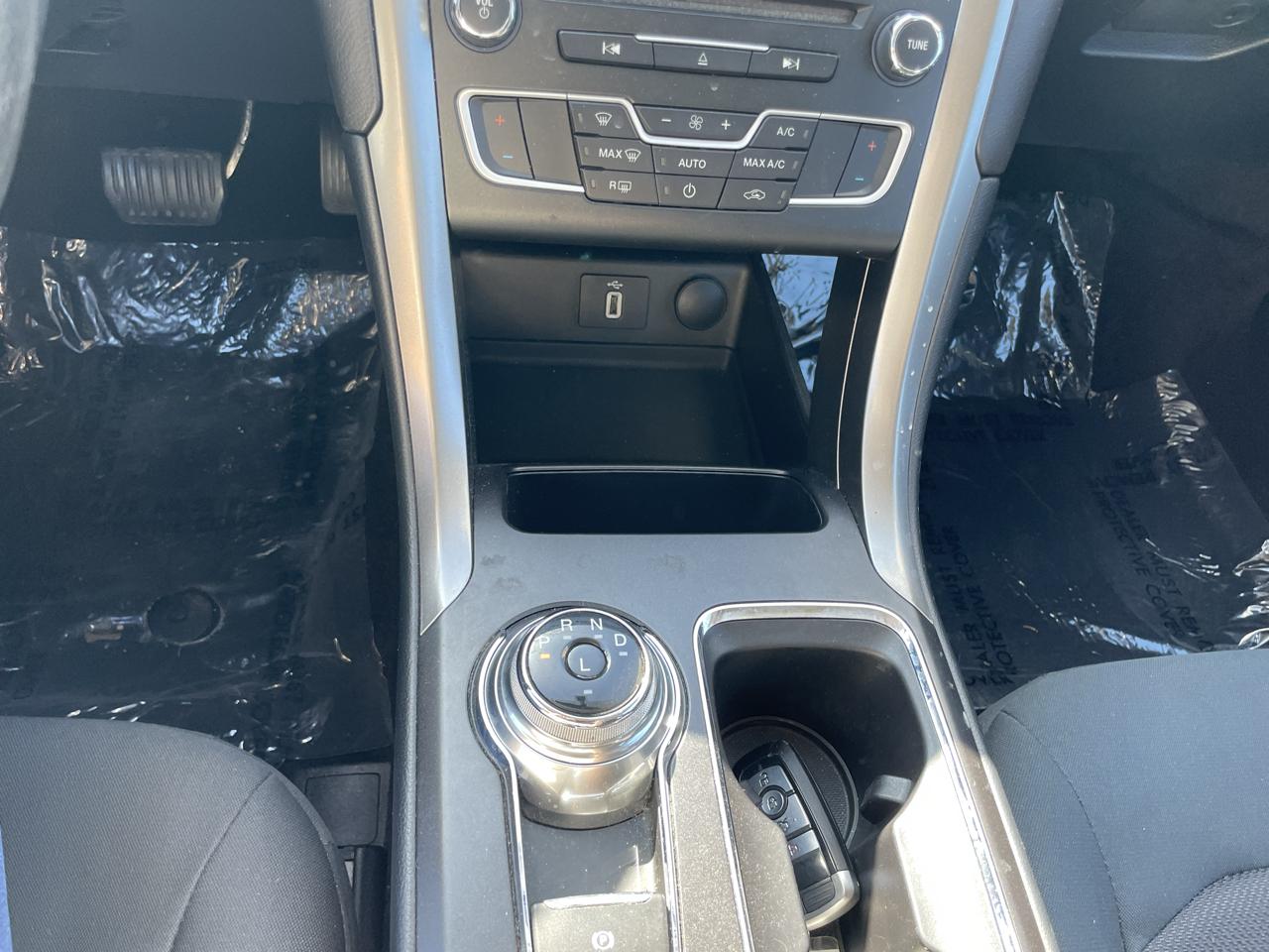 2017 Ford Fusion SE - Photo 73