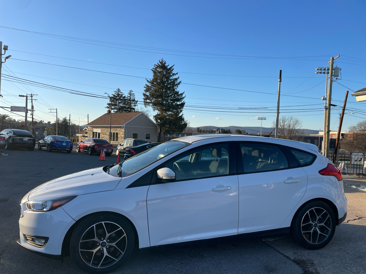 Ford Focus SEL Hatch 2018