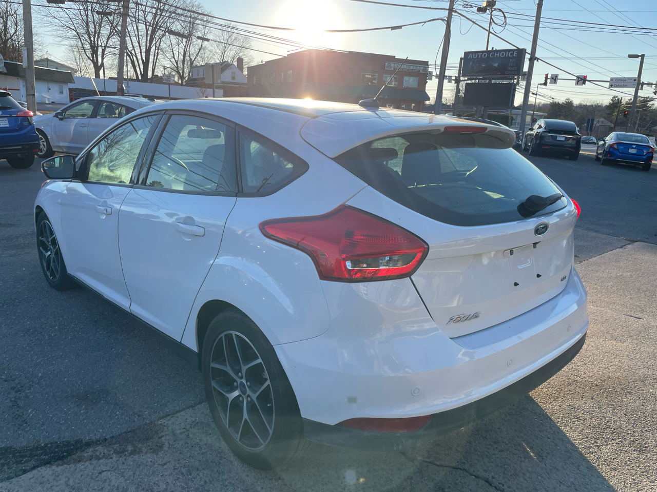 Ford Focus SEL Hatch 2018
