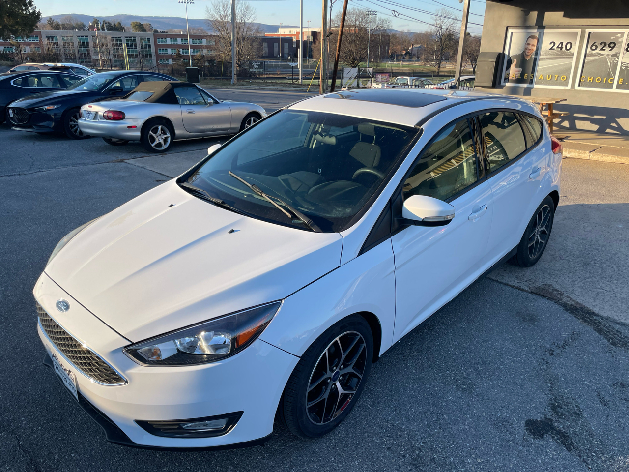 Ford Focus SEL Hatch 2018