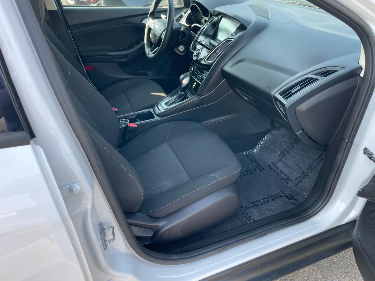 Ford Focus SEL Hatch 2018