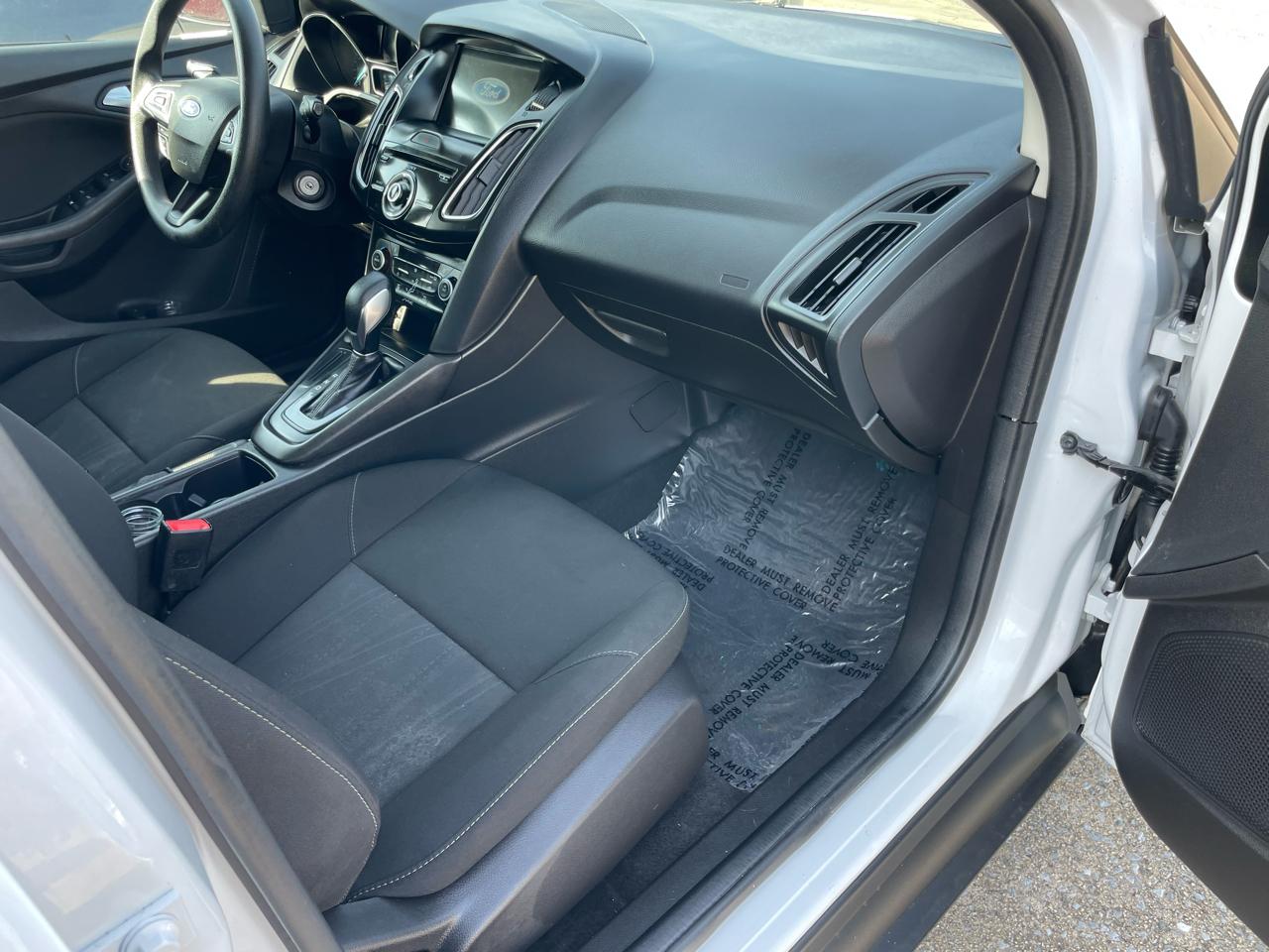 Ford Focus SEL Hatch 2018